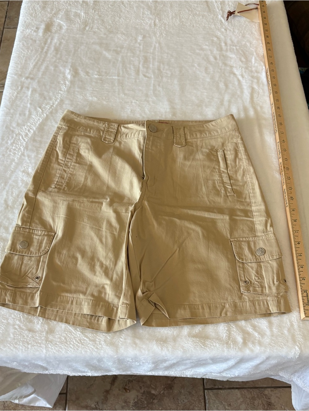 Women’s Cargo Shorts in Khaki - Classic Utility Style Shorts
